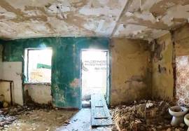 2-Bedroom House (Ruin) plus Independent Studio | Beringel, Beja