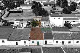 2-Bedroom House (Ruin) plus Independent Studio | Beringel, Beja