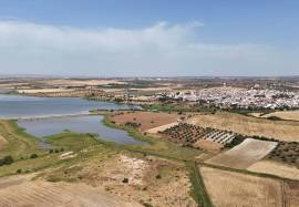 2-Bedroom House (Ruin) plus Independent Studio | Beringel, Beja