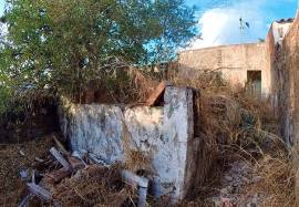 2-Bedroom House (Ruin) plus Independent Studio | Beringel, Beja