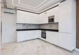 Renovated 2+1 Bedroom Apartment on the First Line of Quarteira Beach – Stunning Sea View