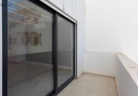 Renovated 2 Bedroom Apartment on the First Line of Quarteira Beach – Unique Sea View
