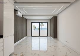 Renovated 2 Bedroom Apartment on the First Line of Quarteira Beach – Unique Sea View