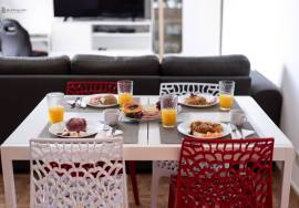2-Bedroom Apartment with Sea View – Winter Rental
