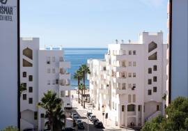 2-Bedroom Apartment with Sea View – Winter Rental
