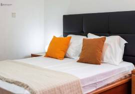 2-Bedroom Apartment with Sea View – Winter Rental