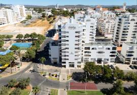 2-Bedroom Apartment with Sea View – Winter Rental