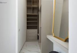 Renovated 2 Bedroom Apartment in the Heart of Vilamoura – Comfort, Style and Sea Views
