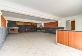 DETACHED VILLA WITH 5 BEDROOMS AND POOL IN CAXIAS - SESIMBRA