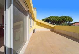 Vale do Lobo – 4-bedroom villa with pool and golf views for sale