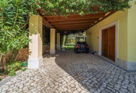 Vale do Lobo – 4-bedroom villa with pool and golf views for sale