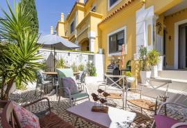 Tavira – Semi-detached 3-bedroom villa with ocean view roof terrace, private garage and garden
