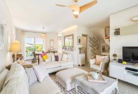 Tavira – Semi-detached 3-bedroom villa with ocean view roof terrace, private garage and garden
