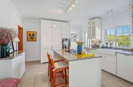 Tavira – Spacious 5-bedroom villa with basement