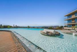 Quarteira, Forte Novo – new 2-bedroom top-floor apartment with sea views