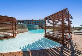 Quarteira, Forte Novo – new 2-bedroom top-floor apartment with sea views