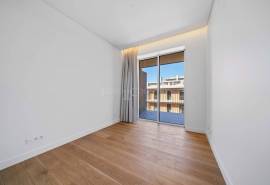 Quarteira, Forte Novo – new 2-bedroom top-floor apartment with sea views