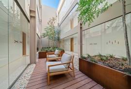 Quarteira, Forte Novo – new 2-bedroom top-floor apartment with sea views