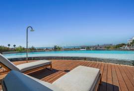 Quarteira, Forte Novo – new 2-bedroom top-floor apartment with sea views