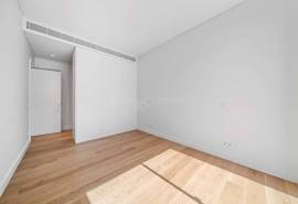 Quarteira, Forte Novo – 2-bedroom apartment with pool and sea view
