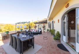 Tavira – One-of-a-kind 4-bedroom villa with breathtaking nature views and pool