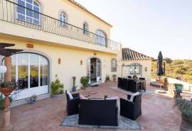 Tavira – One-of-a-kind 4-bedroom villa with breathtaking nature views and pool