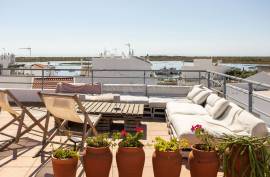 Tavira - 3-Bedroom renovated apartment with private sea-view rooftop terrace