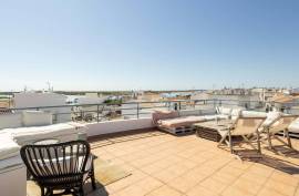 Tavira - 3-Bedroom renovated apartment with private sea-view rooftop terrace