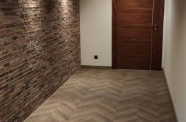 Modern and functional office for sale, ideal for your business.