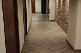 Modern and functional office for sale, ideal for your business.