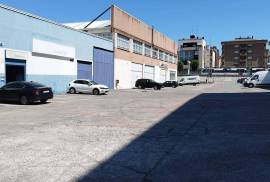 Pavilion for sale in excellent condition in Derio, with parking included