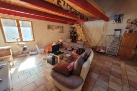 Beautiful Stone House With 177 M2 Of Living Space, Courtyard And Terrace.