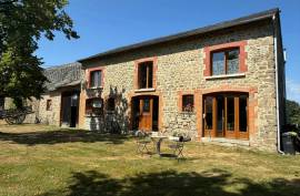 For Sale Hi-Spec House with Pool in St-Priest-la-Plaine - 23