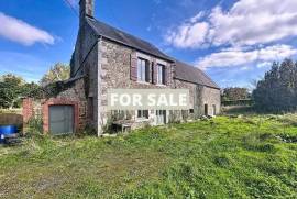 Detached Country House with Attached Barn