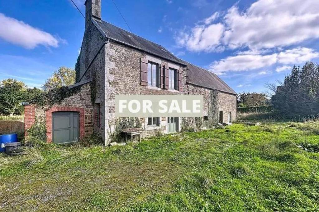Detached Country House with Attached Barn