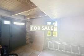 Detached Country House with Attached Barn