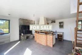 Detached Country House with Attached Barn