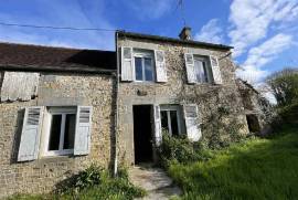 Detached Country House with Outbuilding