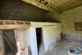 Detached Country House with Outbuilding