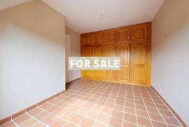 Detached Country House with Outbuilding