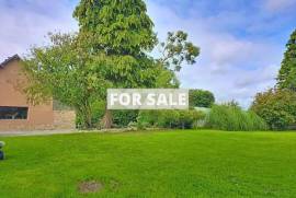 Detached Country House with Outbuilding