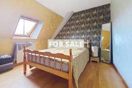 Detached Country House with Outbuilding