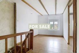 Detached Country House with Attached Outbuilding