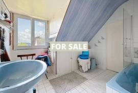 Detached House with Character and Mature Garden