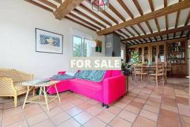 Detached House with Character and Mature Garden