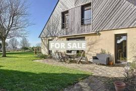 Detached House with View of Mont St Michel