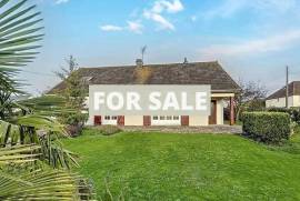 Detached Coastal House with Landscaped Garden
