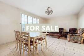 Detached Coastal House with Landscaped Garden
