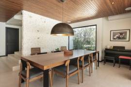 Villa Solana: Modern Luxury Steps from Playa Mansita in Hacienda Pinilla