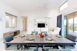 Casa Rincon De Mar: 3-Bedroom Ocean-View Home in Exclusive Mar Vista